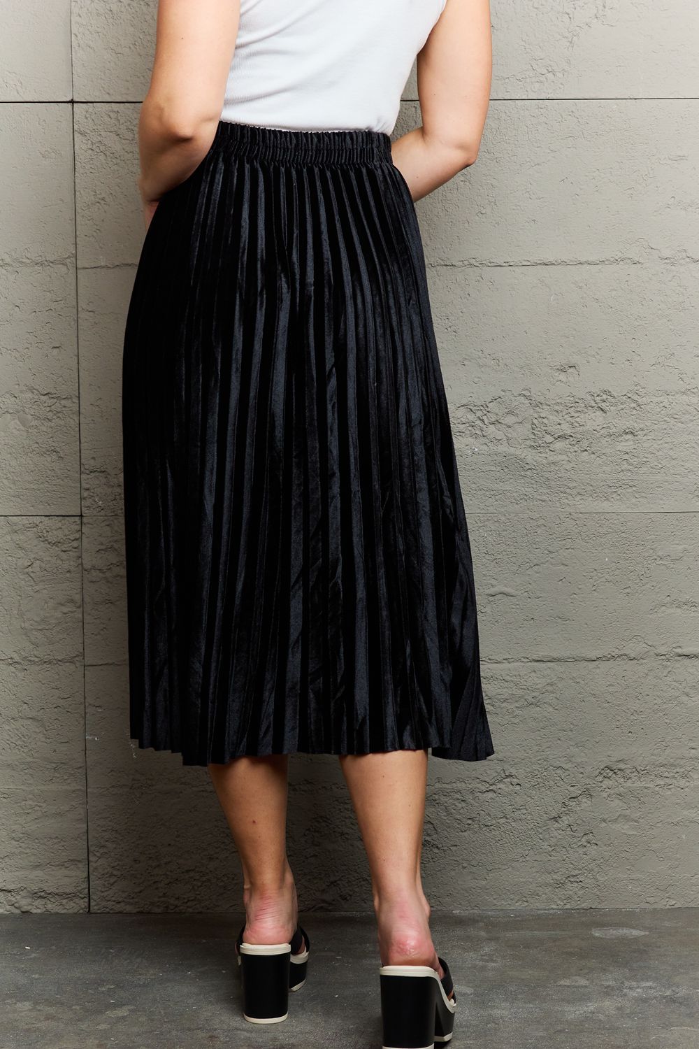Ninexis Accordion Pleated Flowy Midi Skirt - Tote and Lounge