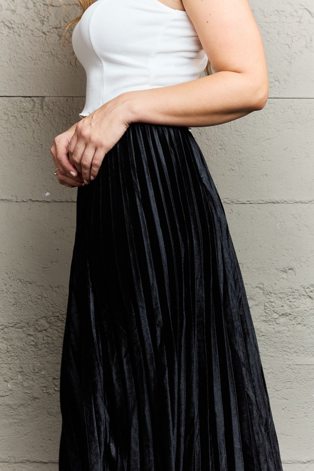 Ninexis Accordion Pleated Flowy Midi Skirt - Tote and Lounge