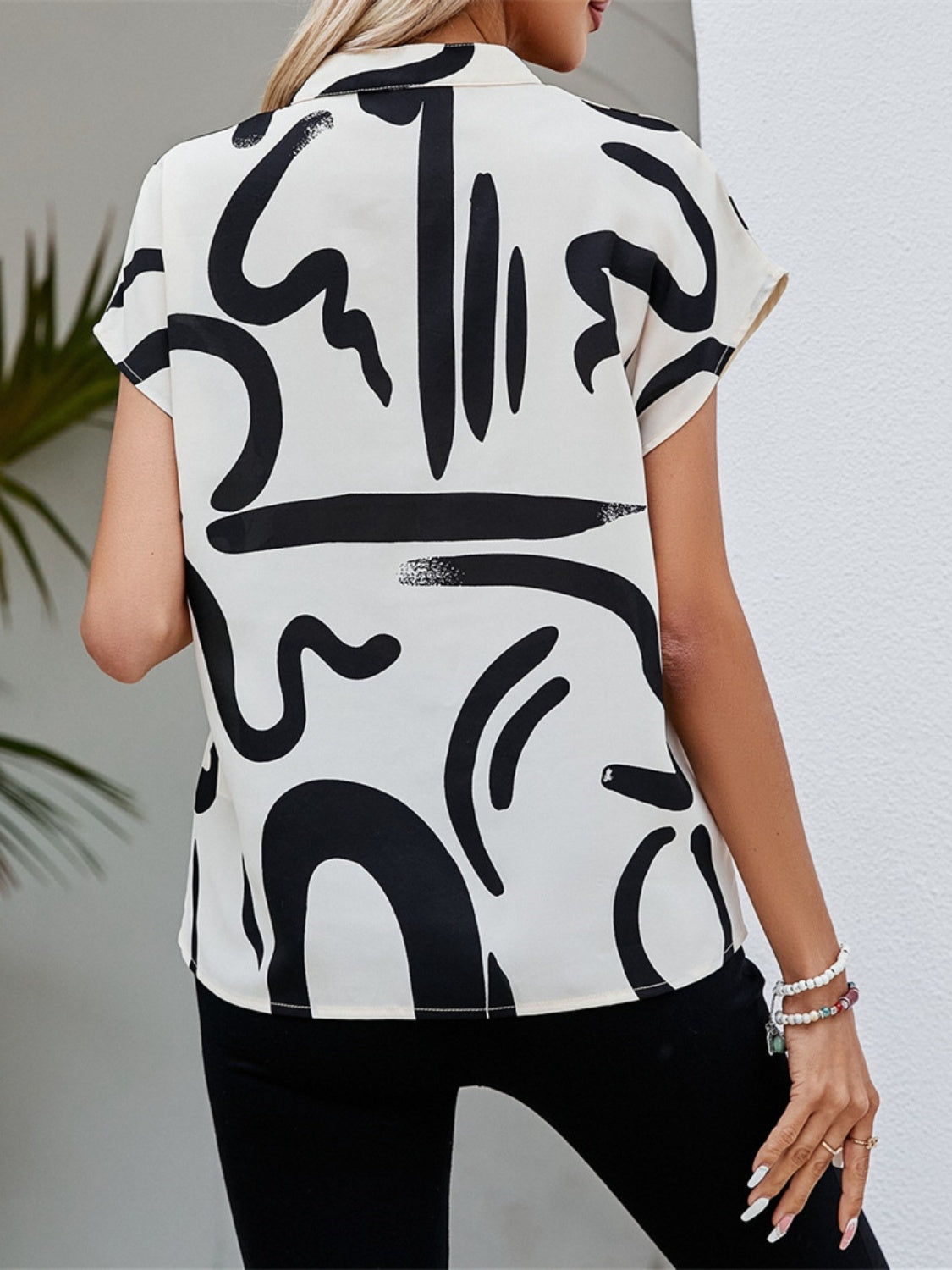 Printed Notched Short Sleeve Blouse - Tote and Lounge