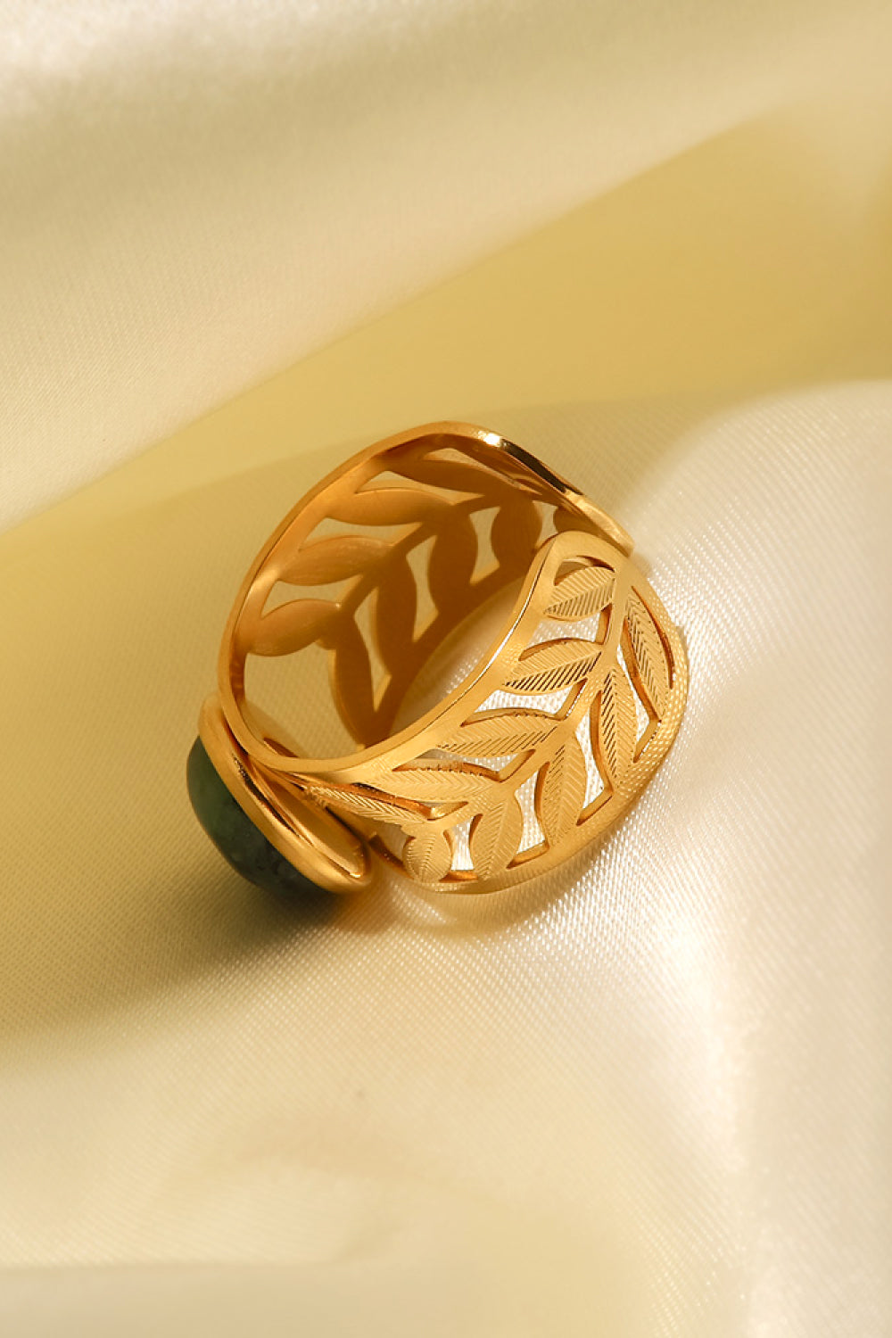 18k Gold Plated Malachite Leaf Ring - Tote and Lounge