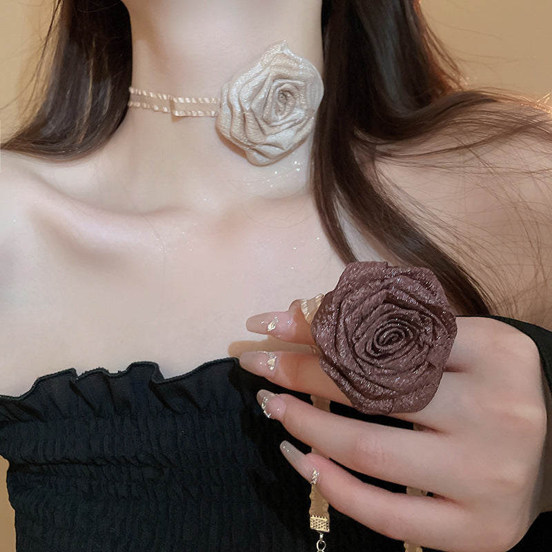 3D Rose Alloy Buckle Necklace - Tote and Lounge