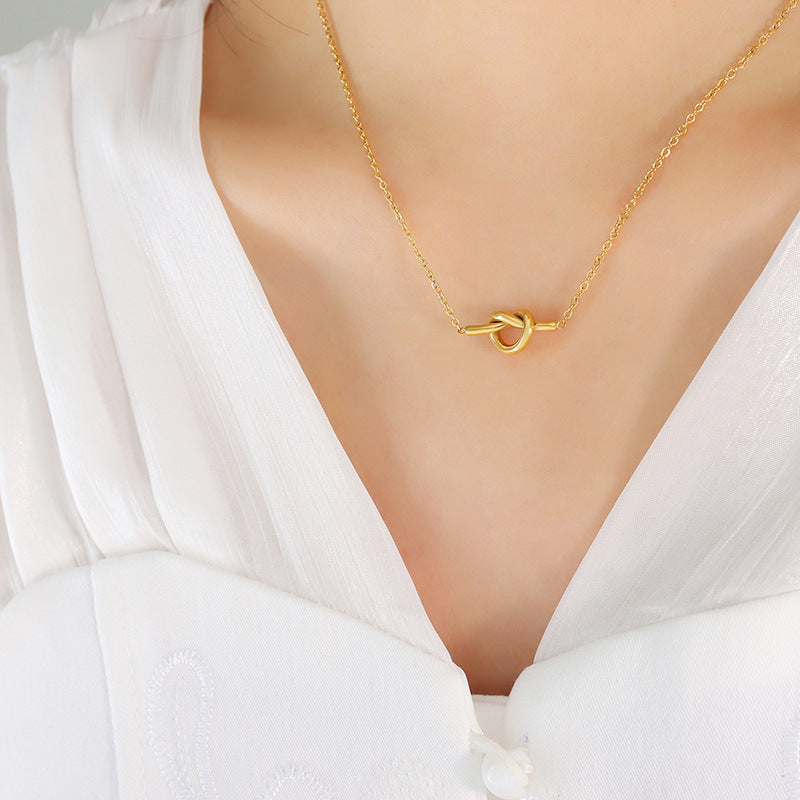 18K Gold-Plated Titanium Steel Knot Necklace - Tote and Lounge