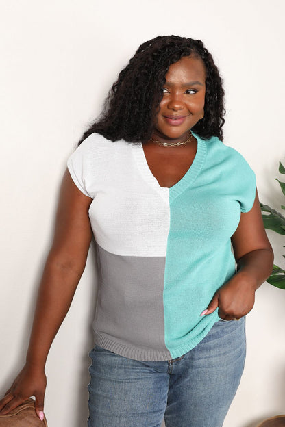 Color Block V-Neck Knit Top - Tote and Lounge