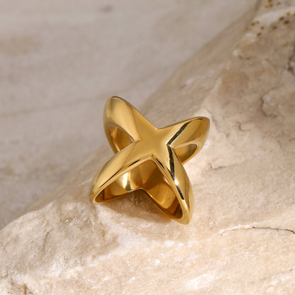 18K Gold-Plated Crisscross Ring - Tote and Lounge